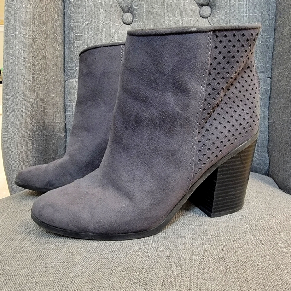 *2 for $30* American Eagle Women's Grey Ankle Booties